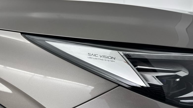 MG HS 1.5 T-GDI Trophy 5dr DCT Petrol Hatchback